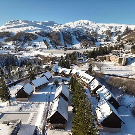 Apartment Duplex 8 Pers Avec Piscine A Super-besse - Fr-1-814-44