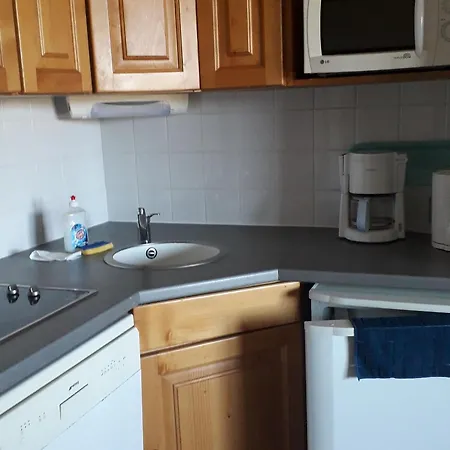 Duplex 8 Pers à Super-besse Avec Piscine - Fr-1-814-44 *